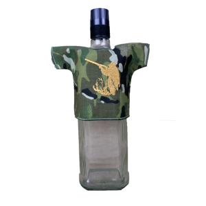 Чехол сувенирный Multicam для бутылки с логотипом Охотник
